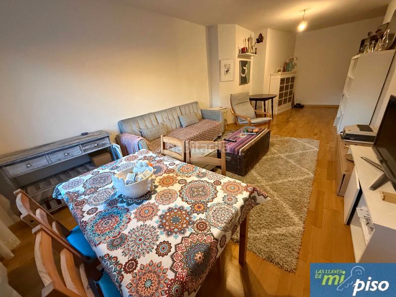 Foto 873d76ee-c5ab-4917-aa71-a88ef8db4602. Appartement dans calle fuente 4 dans Fuensaldaña