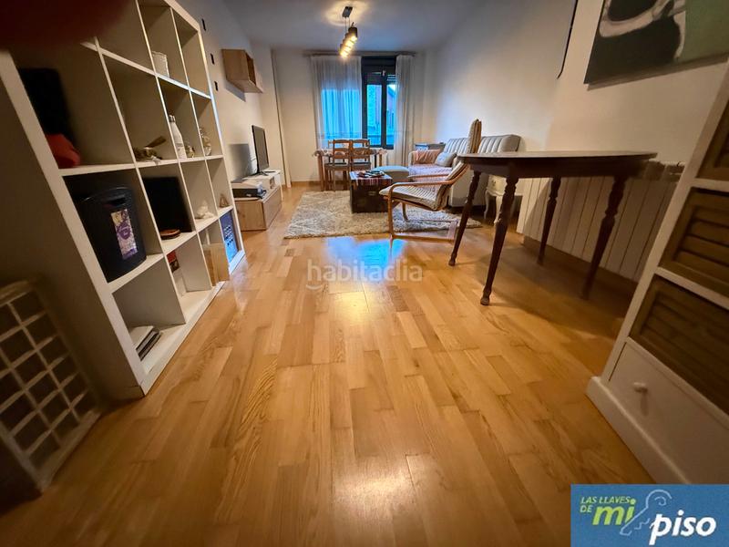 Foto b8b8fd52-0e65-48f4-961f-c7383f46978d. Appartement dans calle fuente 4 dans Fuensaldaña