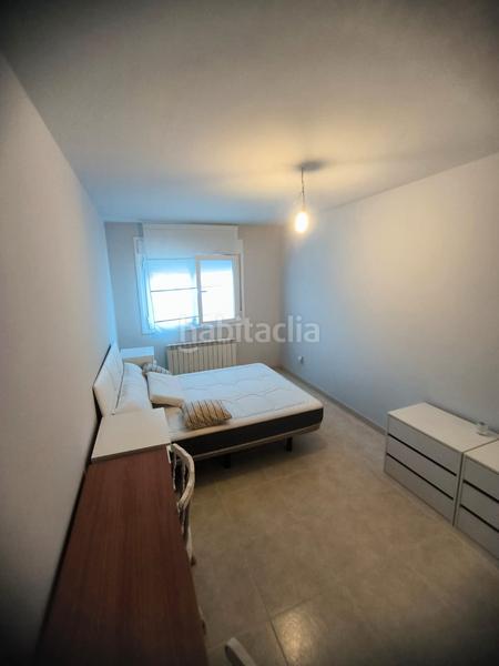 Foto 28637146-afc5-47e9-85d1-3ec3e4663ee6. Pis a avenida deporte 2 a Cabezón de Pisuerga