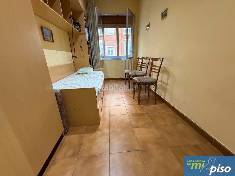 Foto 9f472790-9457-414b-87de-2d3034ea3727. Flat in calle sorozábal 4 in Cuatro de Marzo Valladolid