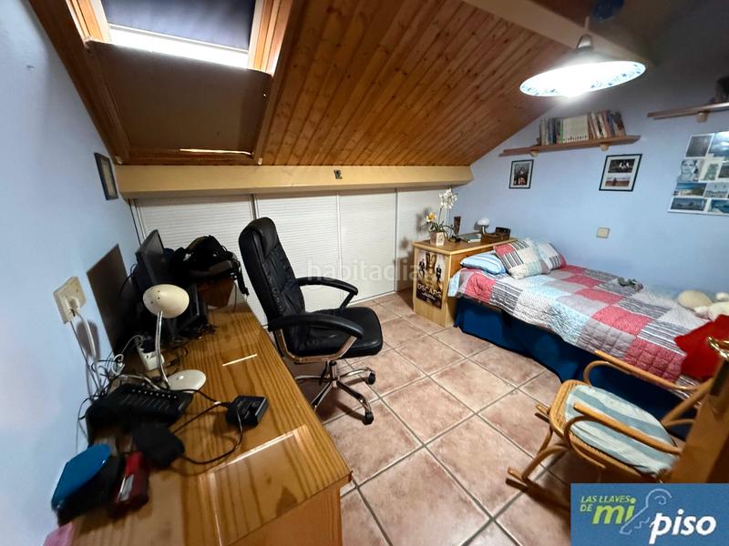 Foto 26e108ff-9489-453b-afc2-00f760b2cd35. Casa adossada amb xemeneia calefacció aparcament piscina a Valladolid