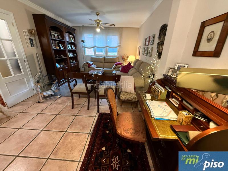 Foto 6e1f2d8c-3bdc-4833-b36a-83449685806c. Casa adossada amb xemeneia calefacció aparcament piscina a Valladolid