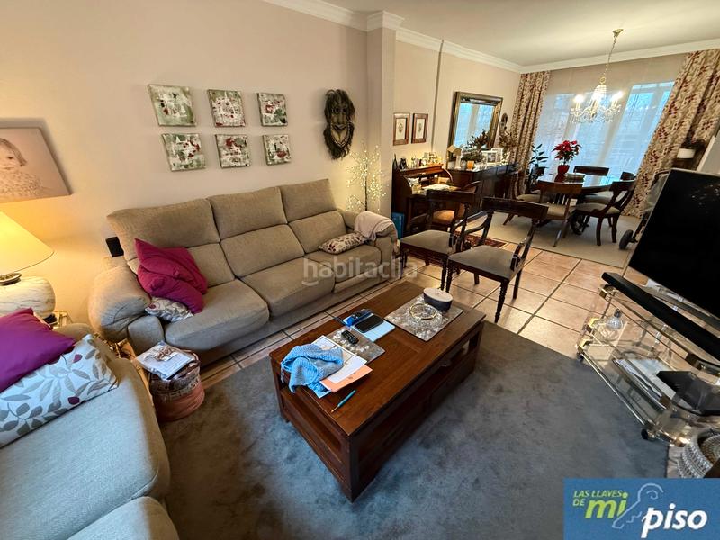 Foto 8aac7550-35c9-4e88-977b-9e25c73f2919. Casa adossada amb xemeneia calefacció aparcament piscina a Valladolid