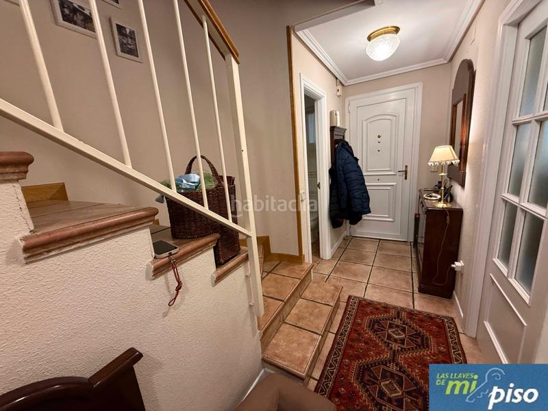 Foto 8d553e3c-d28a-48b0-8cb9-65d82659b897. Casa adossada amb xemeneia calefacció aparcament piscina a Valladolid