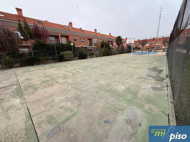 Foto c69f45ae-f262-45e9-8c44-028052b0cd80. Casa adossada amb xemeneia calefacció aparcament piscina a Valladolid