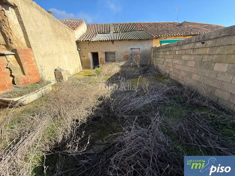 Foto 855367ea-7ade-4326-8ed4-7583d4593a64. Casa a calle doctor alej fleming 4 a Valdunquillo