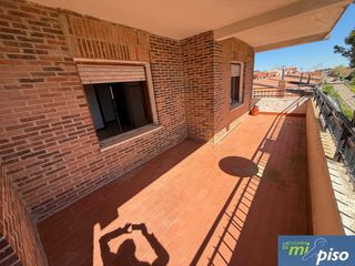 Penthouse in Plaza del piquillo 5. Oportunidad atico en portillo de cuatro dormitorios, dos baños.