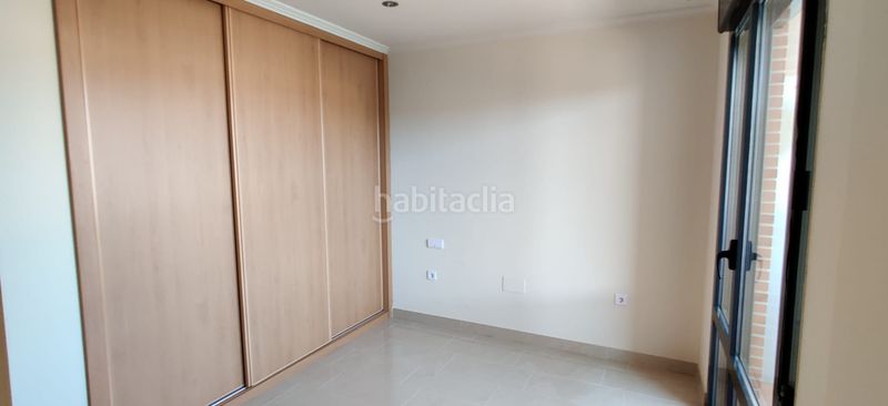 Foto 55c23256-9711-422a-bfee-f022ce93e5a1. Casa adossada amb xemeneia calefacció aparcament a Renedo de Esgueva