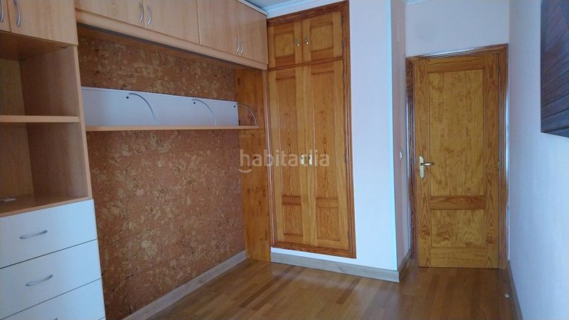 Foto 49b03950-4c76-44ef-bba8-2964a9c92349. Casa adossada amb xemeneia calefacció aparcament a Mojados