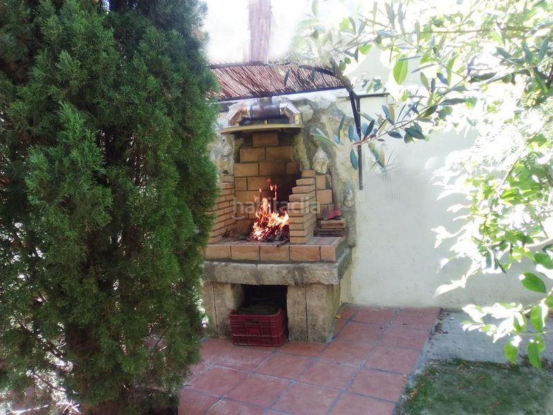 Foto 84cdb106-5b25-4d56-8639-964ef2850c1d. Casa adossada amb xemeneia calefacció aparcament a Mojados