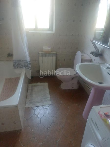 Foto c680d250-9998-4820-8464-78f1c8397d19. Casa amb xemeneia calefacció aparcament a Matapozuelos