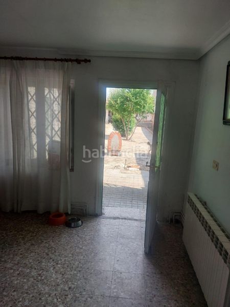 Foto e7a9d5c6-1c9d-4b6b-863c-f10dc4413202. Casa amb xemeneia calefacció aparcament a Matapozuelos