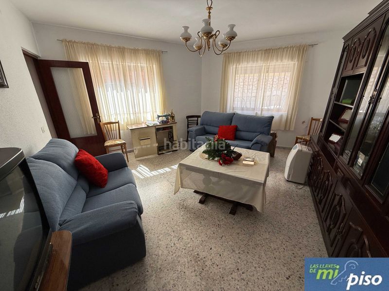 Foto 52d439e8-a777-4c59-9625-6e707a2f8a73. Casa a calle san pablo 1 a Pollos