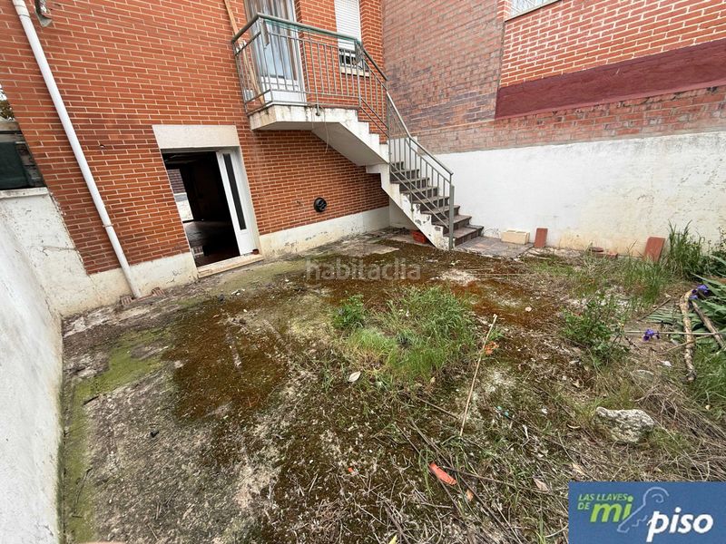 Foto 27d5bd2d-5ebb-4189-ba2a-cb3cf87b65d4. Casa a calle rosa chacel 15 a Cigales