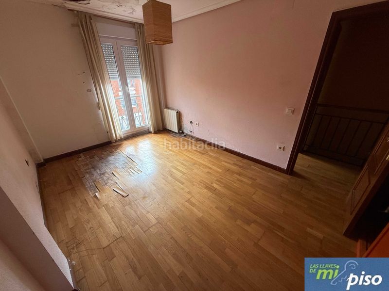Foto 839e9328-e85d-4691-bb09-858156992898. Casa a calle rosa chacel 15 a Cigales