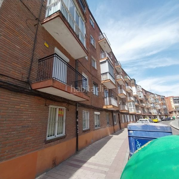 Foto d8e7a9a0-2e3f-4e7f-bf74-75cf76486763. Pis a calle bécquer 3 a Vadillos Valladolid