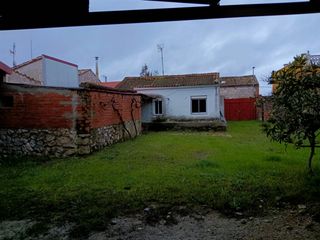 House  Calle mayor. Oportunidad casa en la parrilla de tres dormitorios, un baño,coc