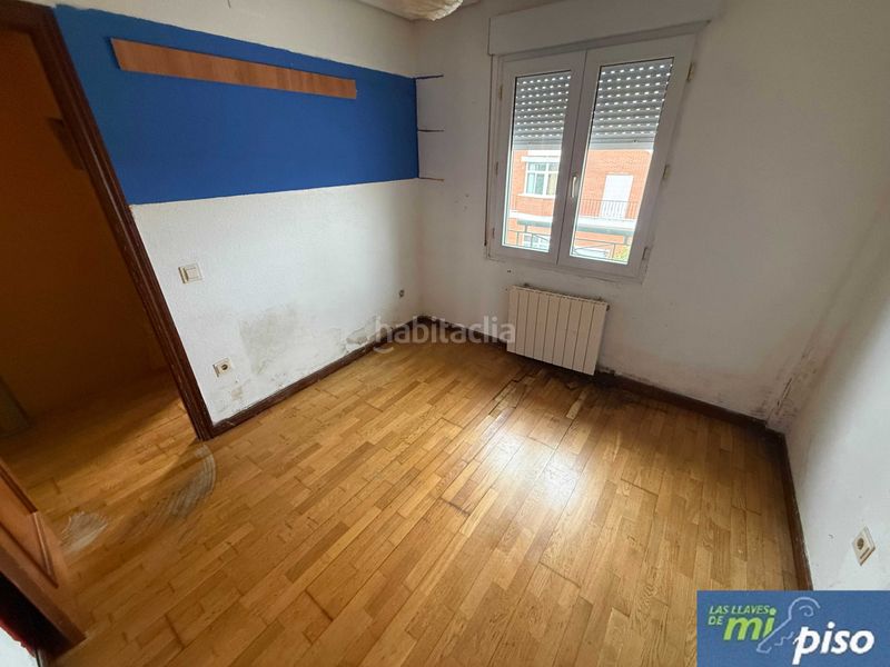 Foto 10e2ff57-46a9-4918-a15e-d8d0bccdc385. Casa adossada a calle rosa chacel 15 a Cigales