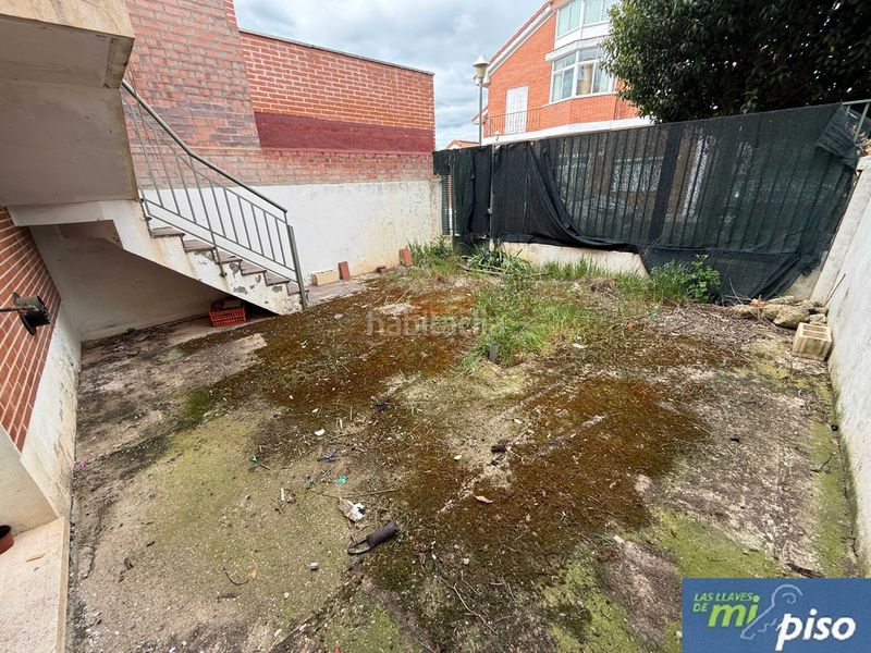 Foto 5a85cec6-1f82-40e2-a958-5f1d1faf7676. Casa adossada a calle rosa chacel 15 a Cigales