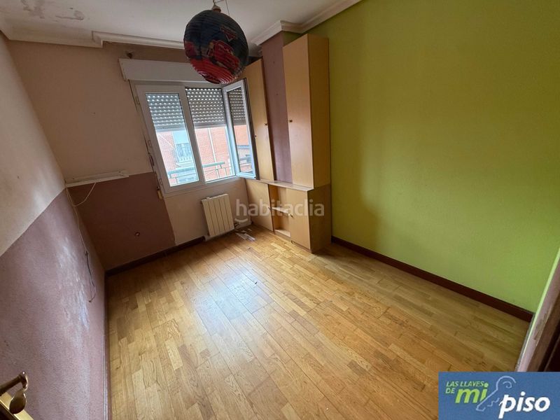 Foto 6469b9b1-5406-41d5-ab01-1d21f848a55b. Casa adossada a calle rosa chacel 15 a Cigales
