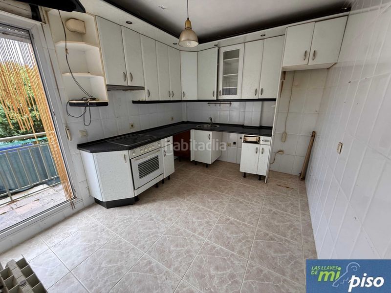 Foto c984c6f4-ece6-45a4-a15c-d6b248579180. Casa adossada a calle rosa chacel 15 a Cigales