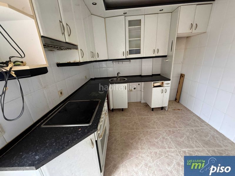 Foto ca29e815-a7bb-43fd-bfcc-930f6dbff3e6. Casa adossada a calle rosa chacel 15 a Cigales