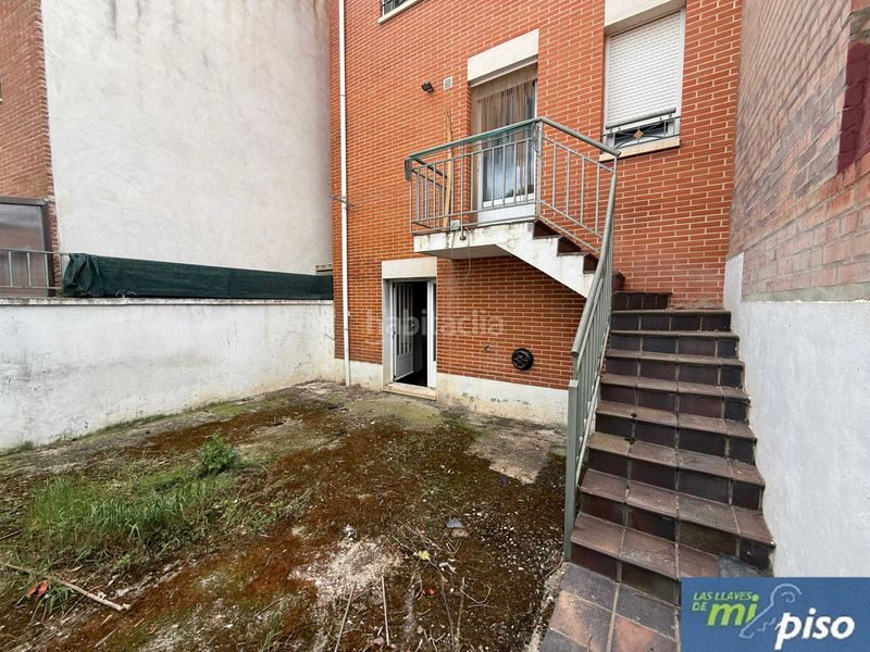 Foto cd6a98b9-7f16-42ef-b8ad-e704818a5392. Casa adossada a calle rosa chacel 15 a Cigales