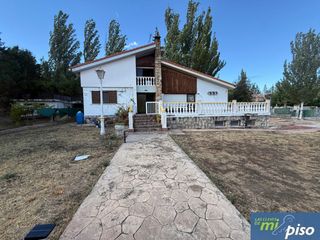 Chalet  Calle peña negra 44. Oportunidad chalet independiente en urbanización el otero de sei