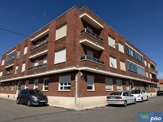 Appartamento  Calle dos de mayo 2. Oportunidad vivienda en montemayor de pililla de tres dormitorio