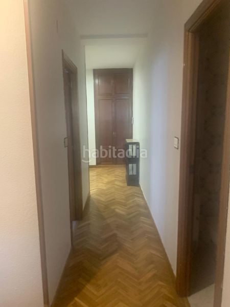Foto 3f7276dd-1919-442b-8b89-4be5eff041a0. Piso en calle de las eras 4 oportunidad vivienda en Huerta del Rey de tres dormitorios. en Valladolid