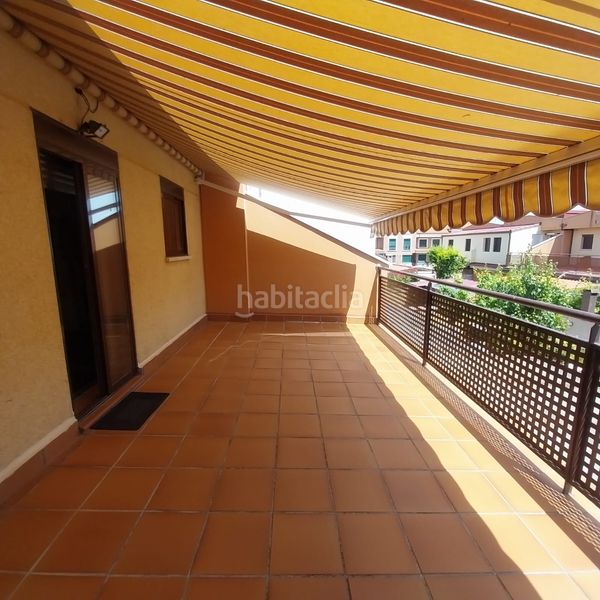 Foto 6c61f82c-2c5c-4bf3-8190-bd307b6c85b2. Casa adossada a calle ciriaco velasco 18 a Villanubla