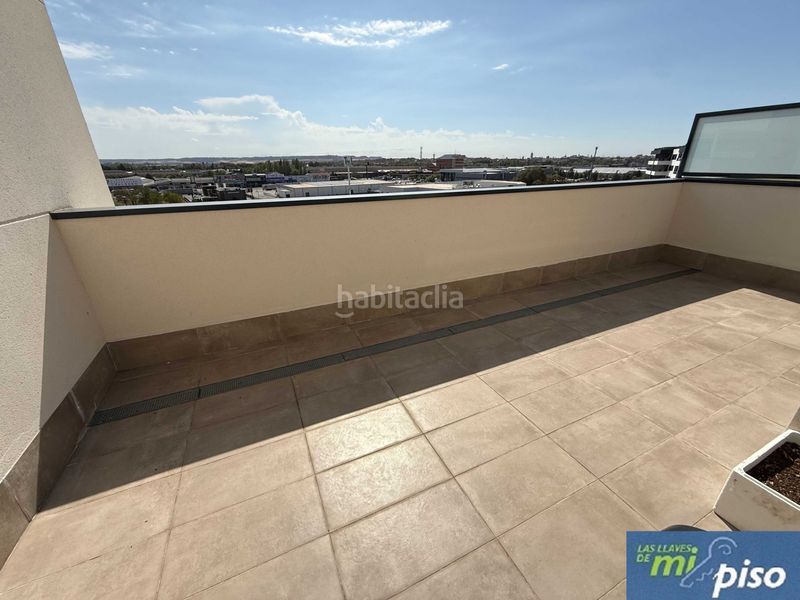Foto 41c9a855-fe50-4f4a-96f6-95879e637a14. Ático en paseo obregón 84 oportunidad atico nuevo en puente jardín de cuatro dormitorios, tres baños. en Valladolid