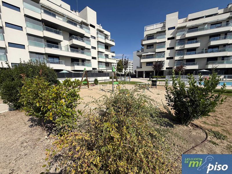 Foto f1de124a-3d01-4a14-8c8f-63d3943e8952. Ático en paseo obregón 84 oportunidad atico nuevo en puente jardín de cuatro dormitorios, tres baños. en Valladolid