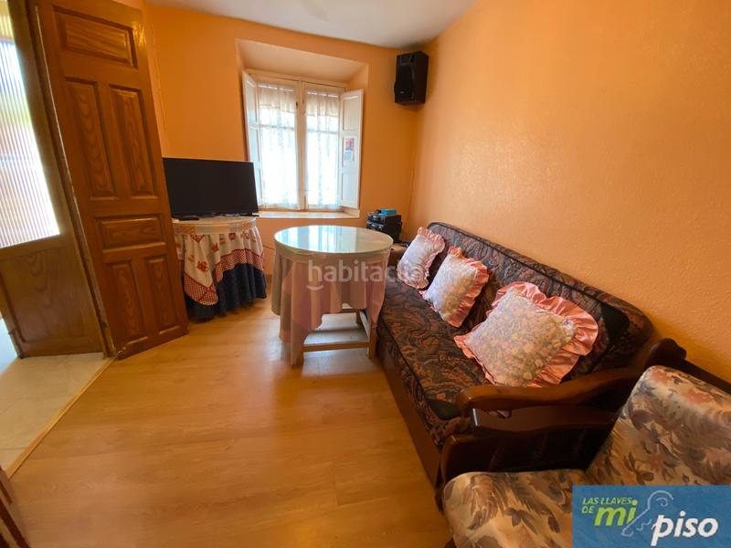 Foto 1aabb8c5-5084-4d43-a8c1-d80cd1f645b6. Casa en cl-602 77 en Nava del Rey