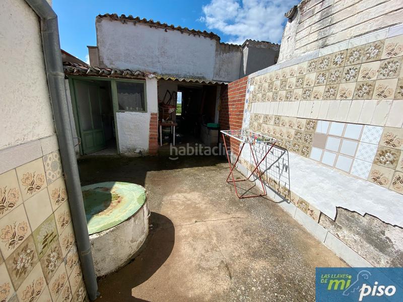 Foto 93aa9196-8834-4c90-bf07-adca37bdcadc. Casa en cl-602 77 en Nava del Rey