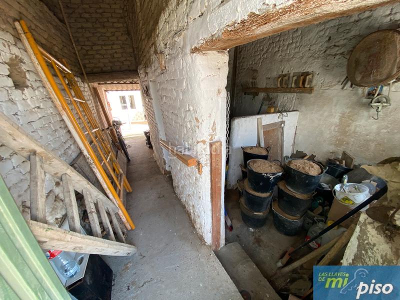 Foto be2f81e0-dac8-47f1-b137-6efb1f34fc4c. Casa en cl-602 77 en Nava del Rey