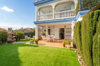 Apartament a Cl mijas del faro 281(c) colinas del faro bl 21 mijas (málaga) 1. Piso con jardín privado y acceso directo a la playa. el faro de