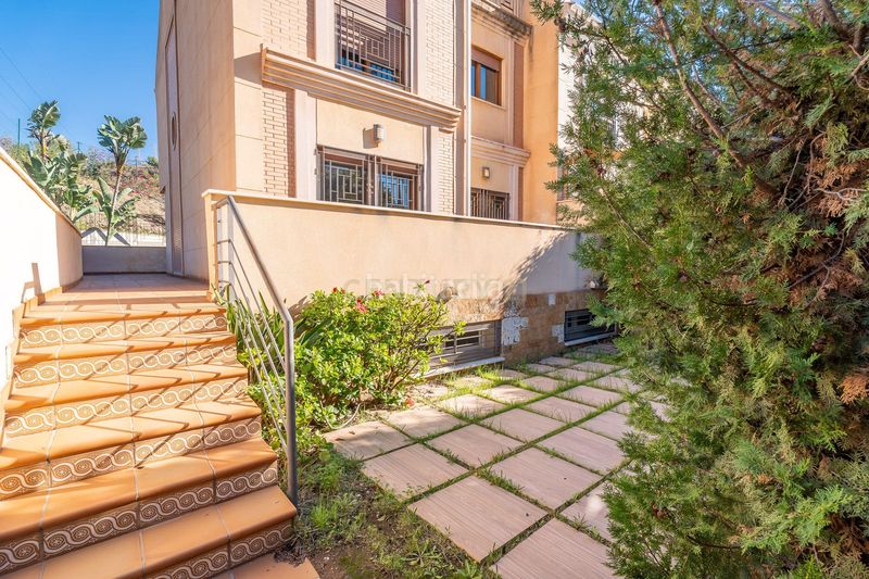 Foto 7869e033-3675-4a61-815b-dcb034083ce2. Casa amb aparcament piscina a Parque Clavero Málaga