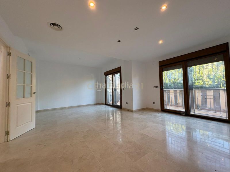 Foto cae38a52-a507-4f85-9836-566f5c6d8d4b. Casa amb aparcament piscina a Parque Clavero Málaga