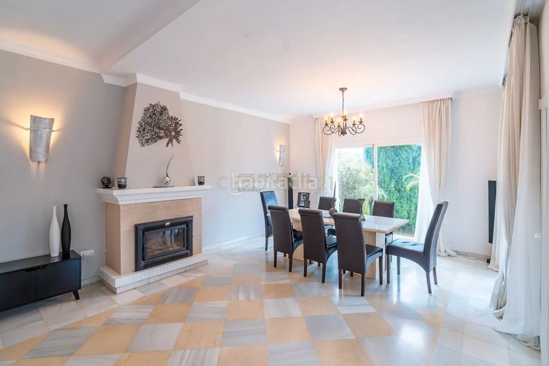 Foto 893c8889-0dcd-4fb2-96bc-3d4a7fa62e17. Casa amb piscina a Mijas golf Mijas
