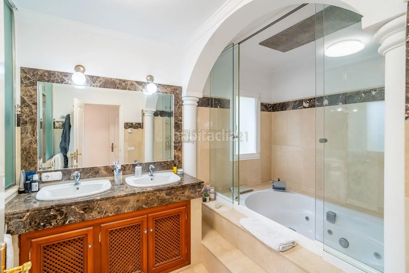 Foto a0352810-7a89-4c8a-b999-255c84b4ef61. Casa amb piscina a Mijas golf Mijas