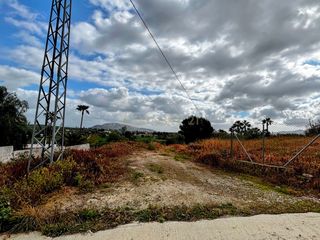 Fondo rustico in Polígono 5 parcela 242 la fresneda. alhaurin el grande (málaga). Parcela rústica en alhaurín el grande de 3.000 m en esquina con