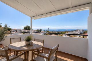 Semi detached house in Ur el olimpo 48mijas (málaga) 48. Chalet adosado reformado con vistas al mar y amplias terrazas en