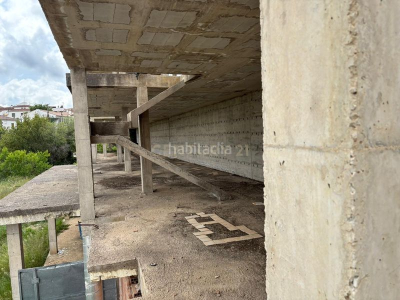 Foto 055c8309-c6a9-4221-b592-774a8dc24c65. Edifici a los maestros a Atajate