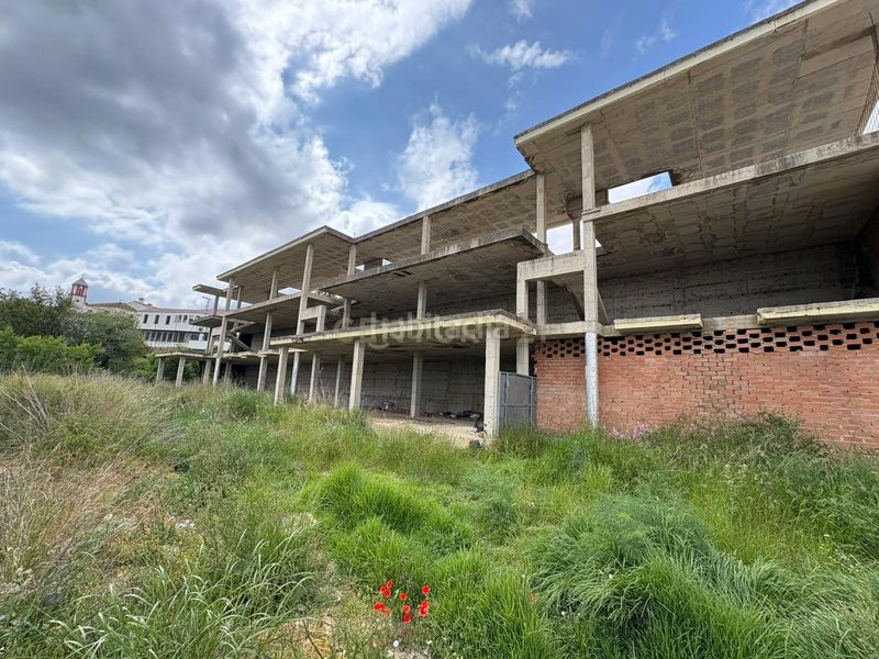 Foto 447df766-c2ea-409d-aa80-92204c0bbb10. Edifici a los maestros a Atajate