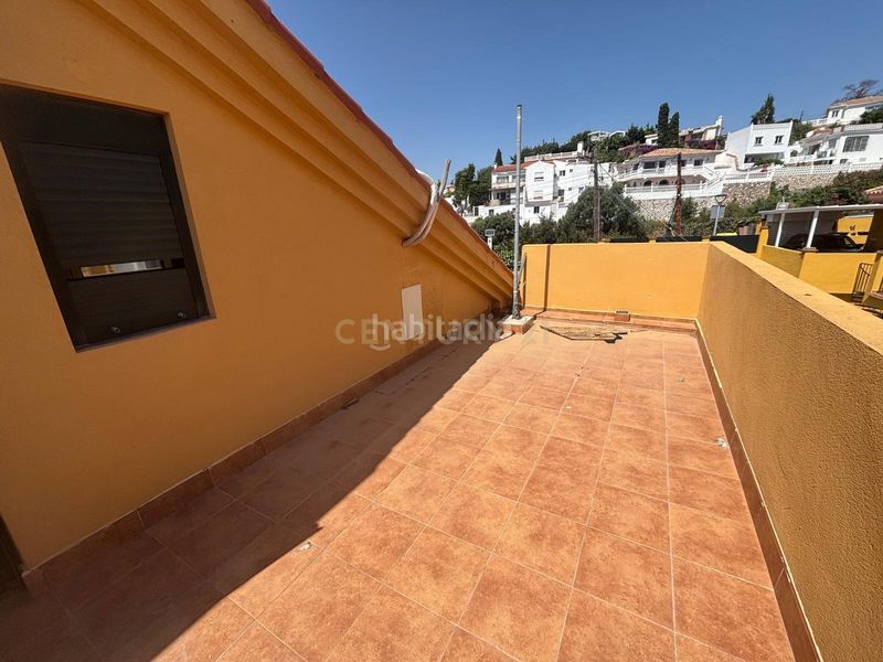 Foto 1a7df649-bf49-49ba-aa1c-18fbb0a736de. Casa adossada amb aparcament a Torreblanca del Sol Fuengirola