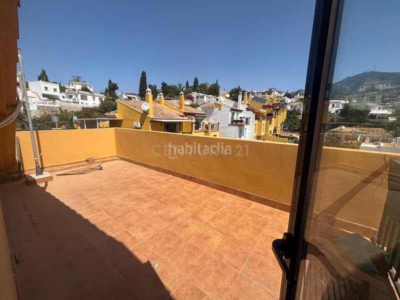 Foto 54969550-e3f3-40dd-b420-a79b188b40ae. Casa adossada amb aparcament a Torreblanca del Sol Fuengirola