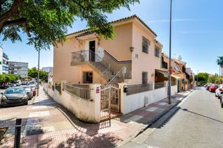 Apartment in Cl doctor carlos bufala 1 marbella (málaga). Amplia vivienda con terrazas y garaje en san pedro alcántara