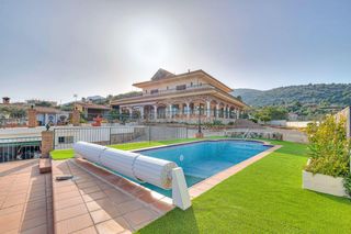 Apartament a Polígono 52 parcela 35 las viñas. malaga (málaga) 26. Chalet de lujo con vistas al mar en málaga, andalucía
