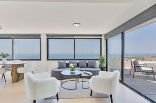 Apartament a Calle urano, 1, spain 1. Piso reformado a estrenar con vistas panorámicas al mar, dos ter